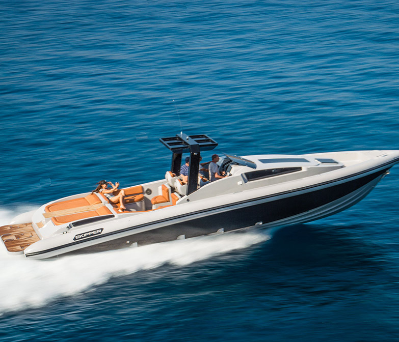 skipper desire 120s YACHT